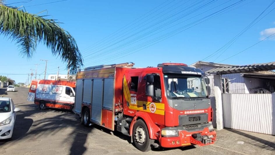 Vítimas foram encontradas apresentando náusea, mal estar e sudorese (Foto Corpo de bombeiros, Divulgação)