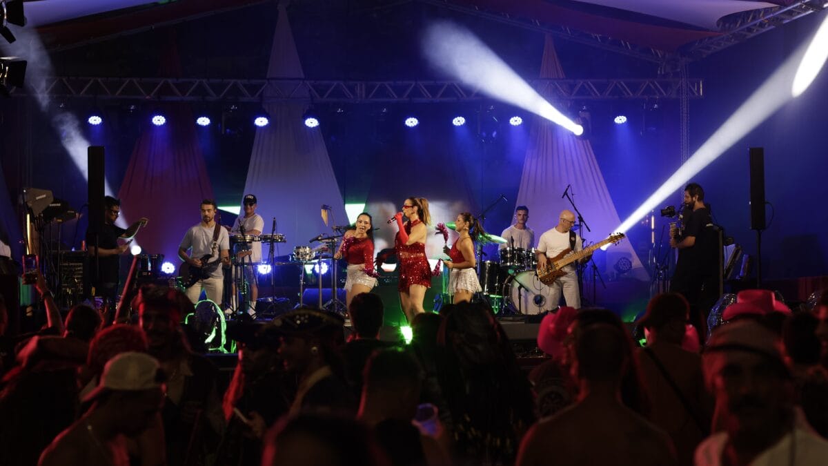 Ap&oacute;s cinco dias de festa, Balne&aacute;rio Cambori&uacute; celebra o maior Carnaval da hist&oacute;ria