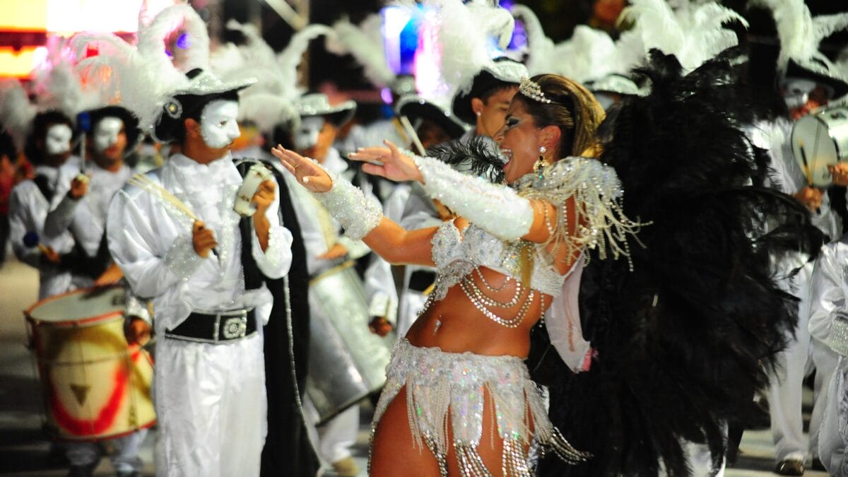 Atrações de Carnaval movimentam o Litoral Norte de SC