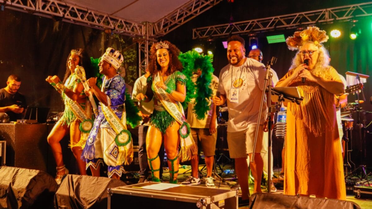 Itaja&iacute; celebra o Carnaval Papa-Siri 2026