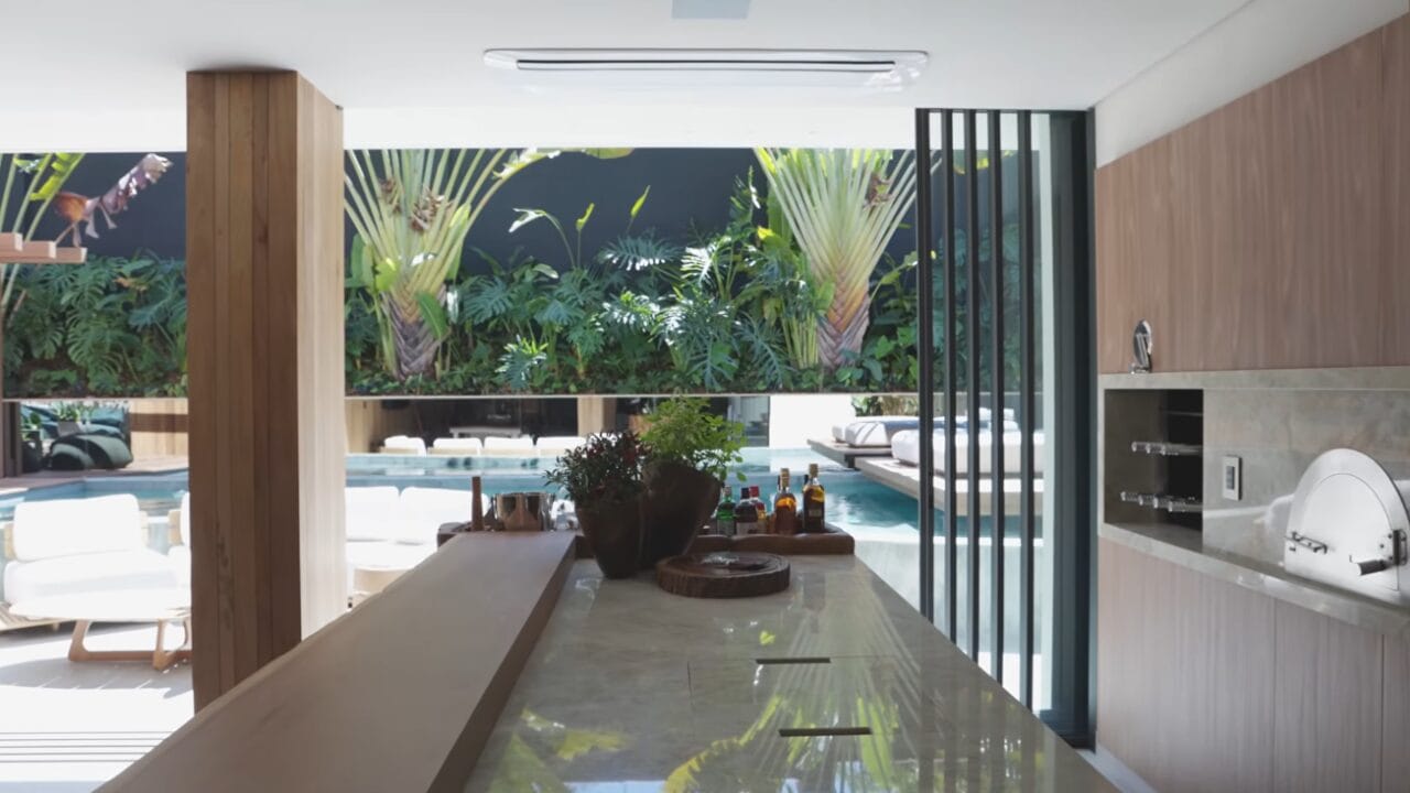 Casa cantora sertaneja Ana Castela