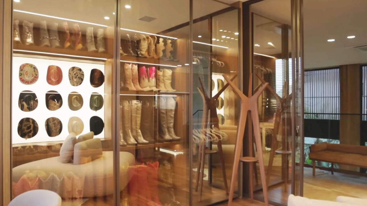 Casa cantora sertaneja Ana Castela