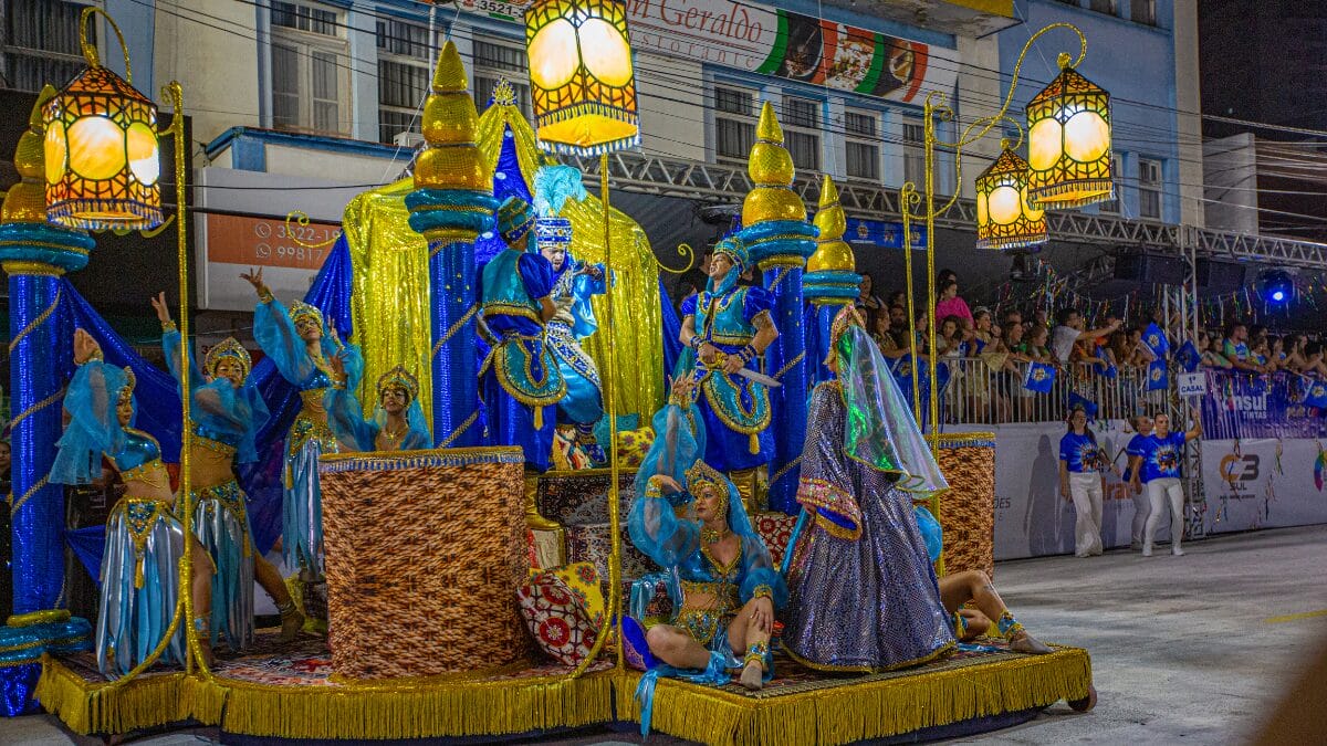 Surfista sofre parada card&iacute;aca, mas volta &agrave; vida ap&oacute;s socorro em Imbituba