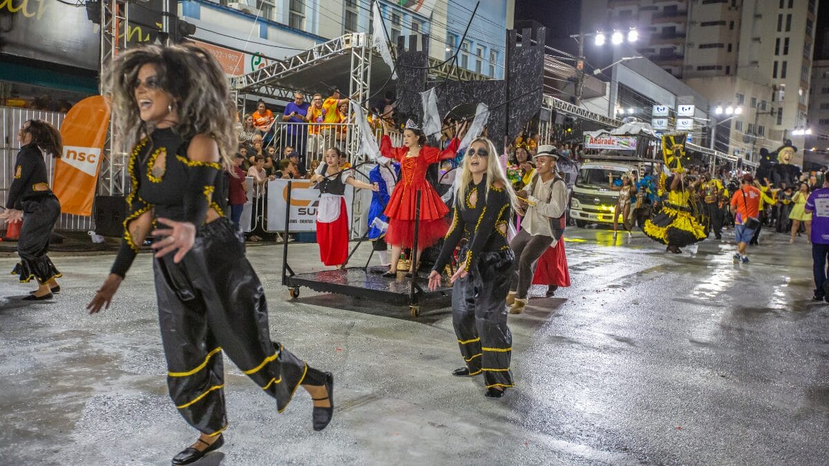 Desfile escolas de samba de Joa&ccedil;aba 2026 