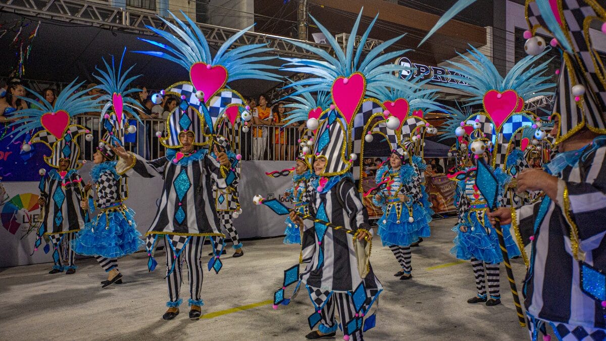 Surfista sofre parada card&iacute;aca, mas volta &agrave; vida ap&oacute;s socorro em Imbituba