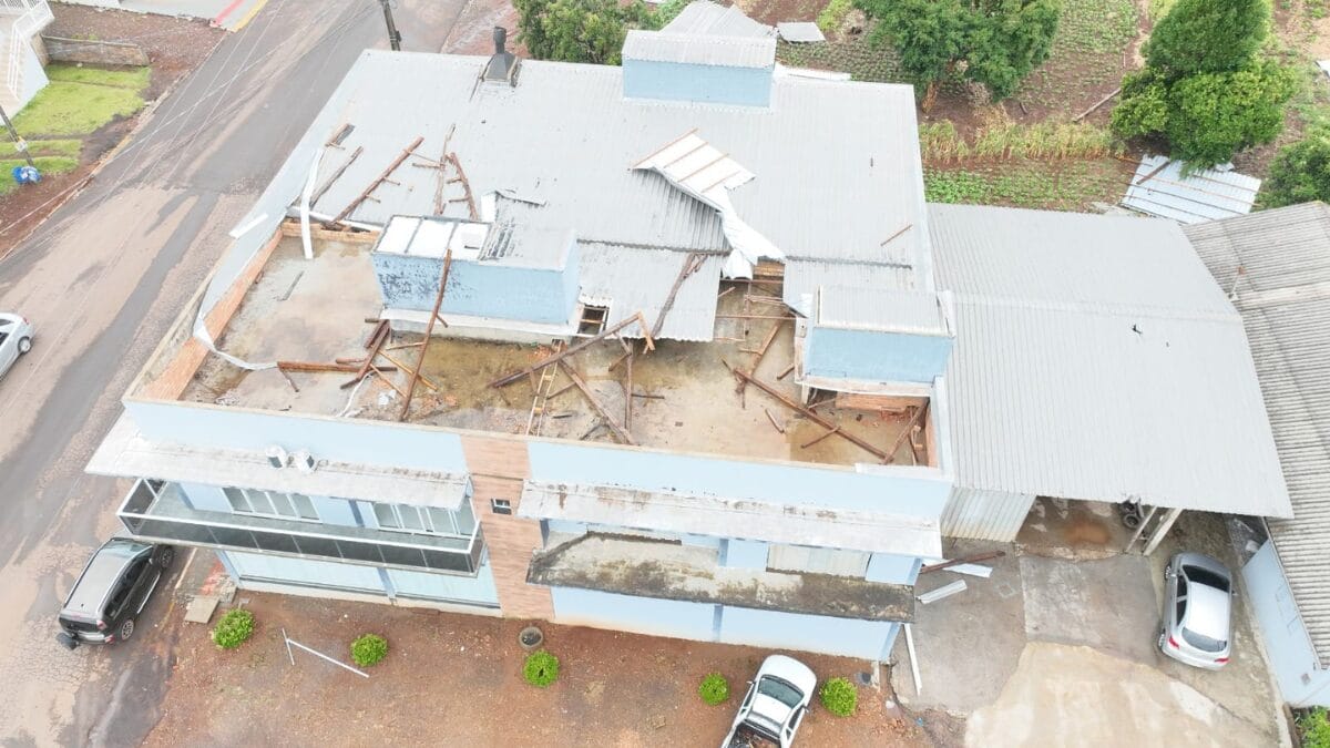 Chuva em Faxinal dos Guedes