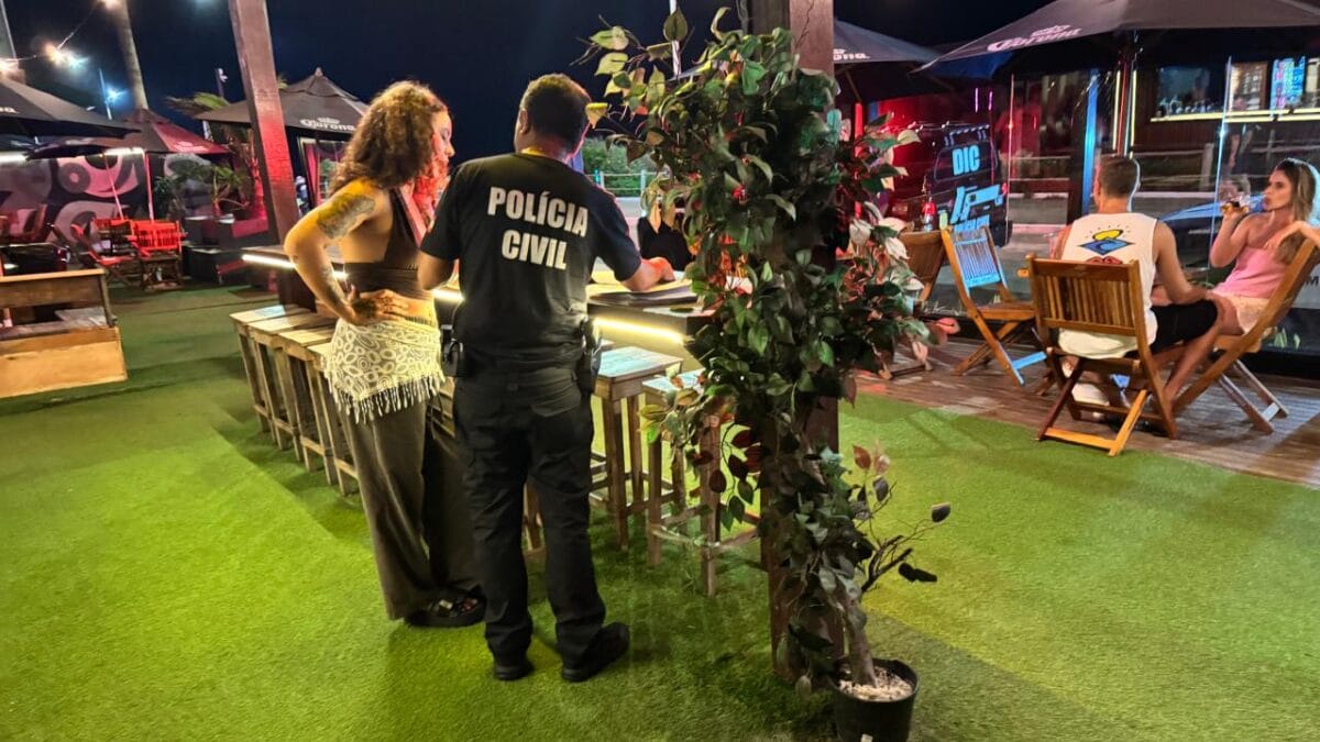 GM de Itaja&iacute; presta apoio &agrave; Pol&iacute;cia Civil na fiscaliza&ccedil;&atilde;o de bares