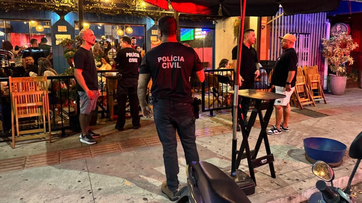 GM de Itaja&iacute; presta apoio &agrave; Pol&iacute;cia Civil na fiscaliza&ccedil;&atilde;o de bares