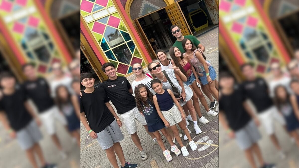 Pedro Leonardo curte dia em fam&iacute;lia no Beto Carrero World 
