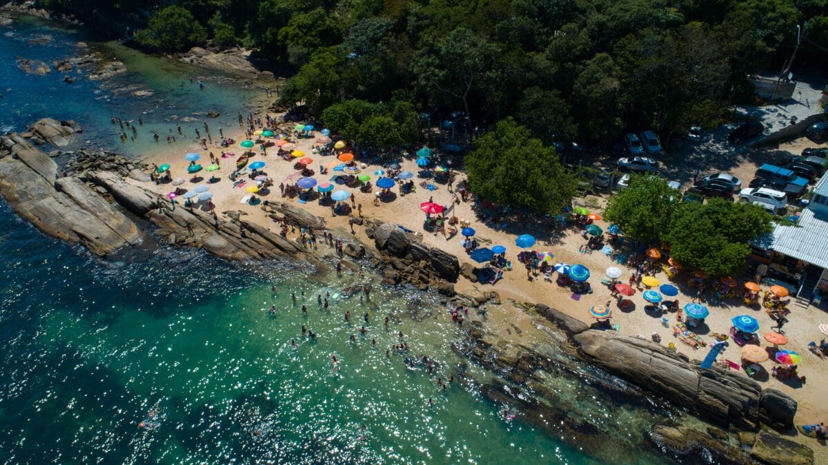 Praia dos peixinhos em Bombinhas