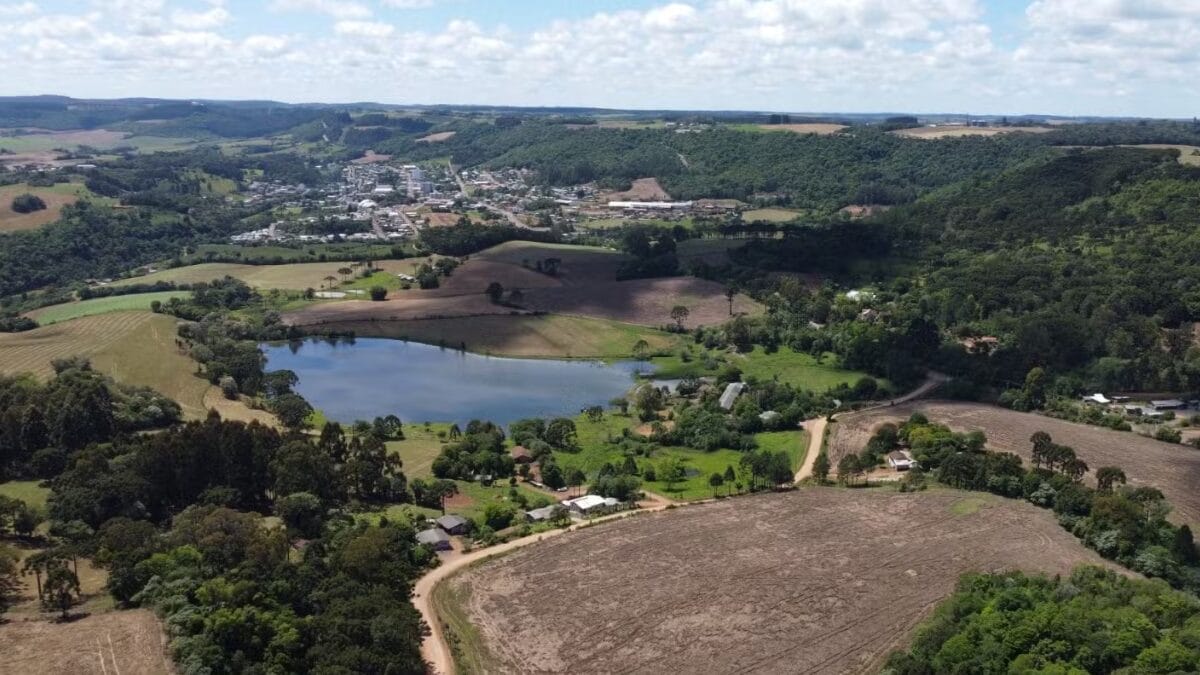 Cidade com menos de 4 mil habitantes abriga cratera rara formada por queda de asteróide (Foto: Prefeitura de Vargeão)