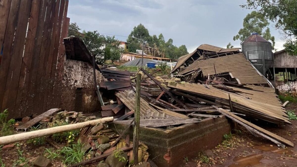 Temporal no Oeste de SC