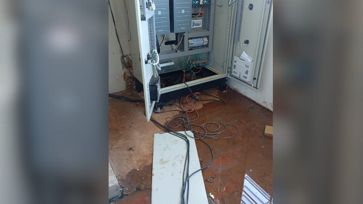 Casan Chapec&oacute; vandalismo
