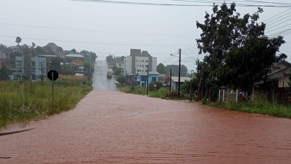 Alagamento em Xanxer&ecirc;