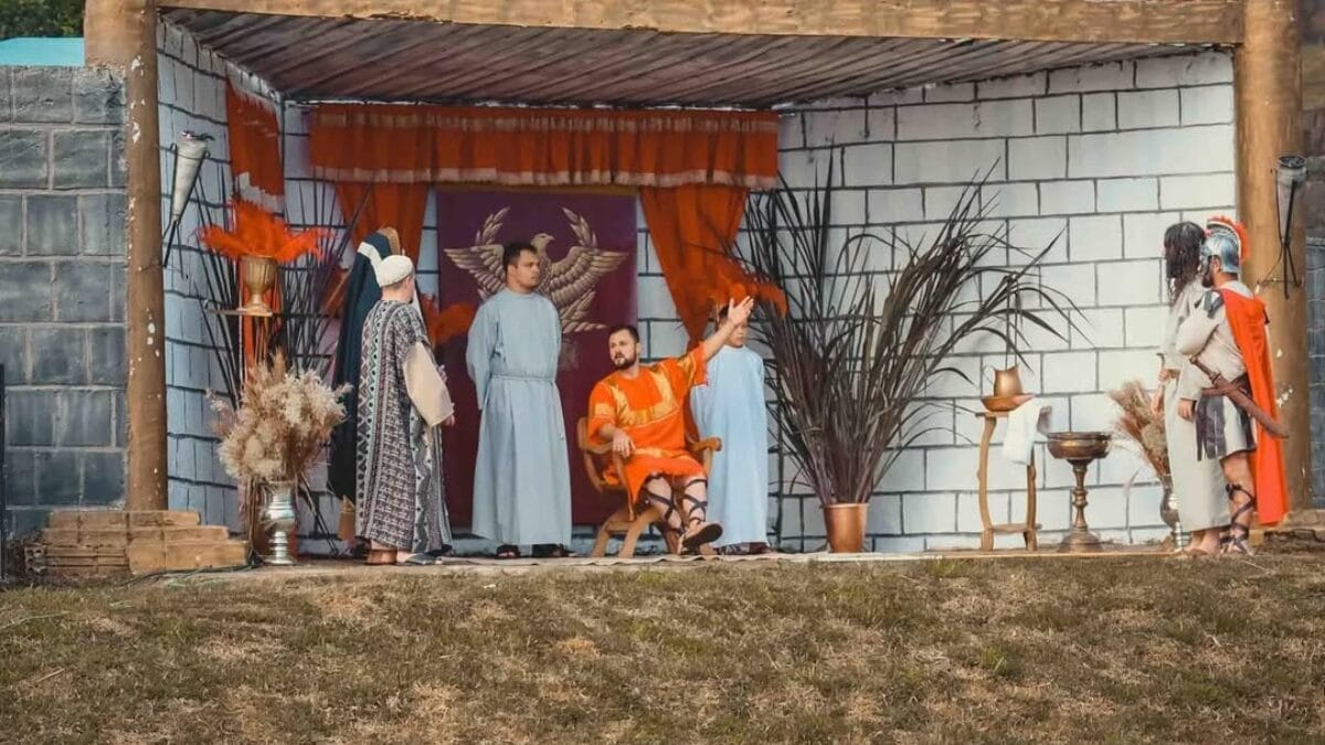 Teatro em Ponte Serrada