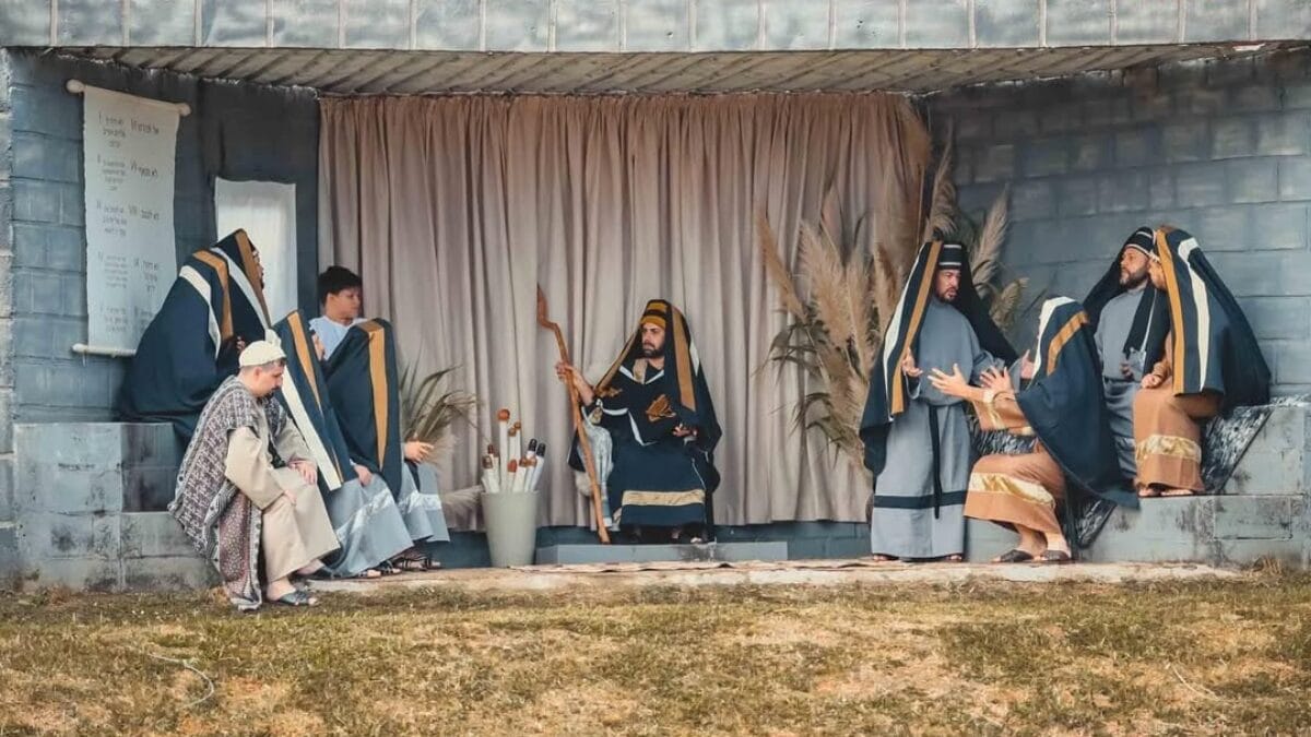 Teatro em Ponte Serrada