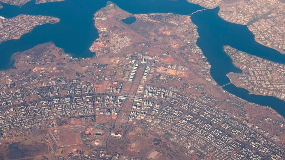 O que existe sob a Esplanada? Conheça a rede subterrânea que sustenta o poder em Brasília