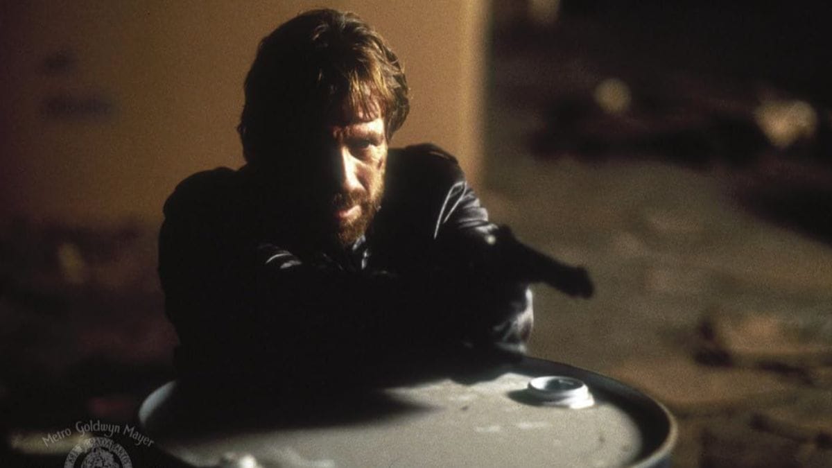 Chuck Norris em C&oacute;digo do Sil&ecirc;ncio (1985)