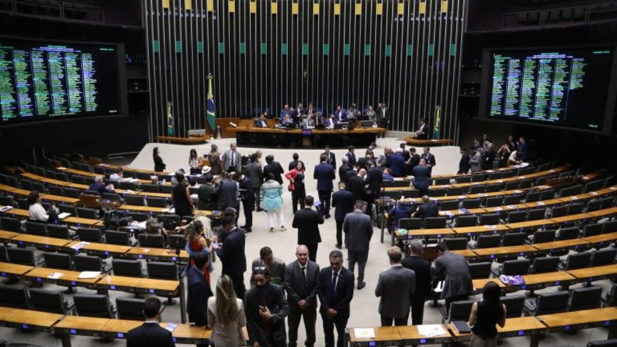 Como votaram os deputados de SC no texto da PEC da Segurança aprovado pela Câmara
