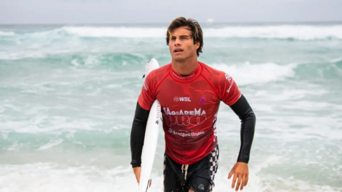 Herdy soma 17,83 pontos e estabelece o novo recorde do ano (foto: Thiago Diz/WSL)