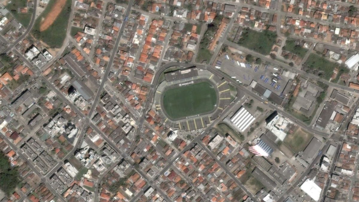 Imagem de satélite do estádio do Fiqueirense, no Continente, em Florianópolis, em 2003