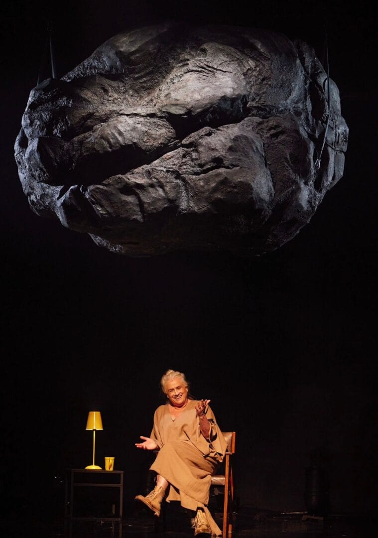 Vera Holtz na pe&ccedil;a Fic&ccedil;&otilde;es