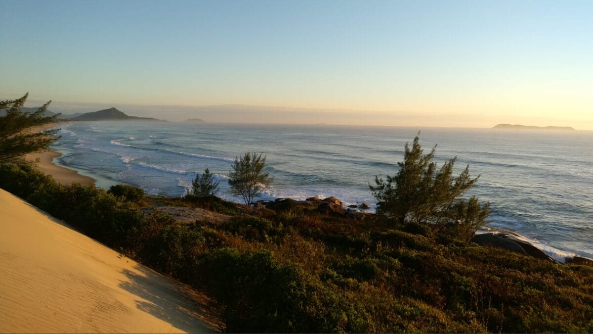 Guarda do Emba&uacute; &eacute; muito procurada por surfistas