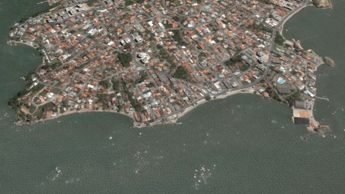 Imagem de satélite de Itaguaçu, no Continente, em Florianópolis, em 2003