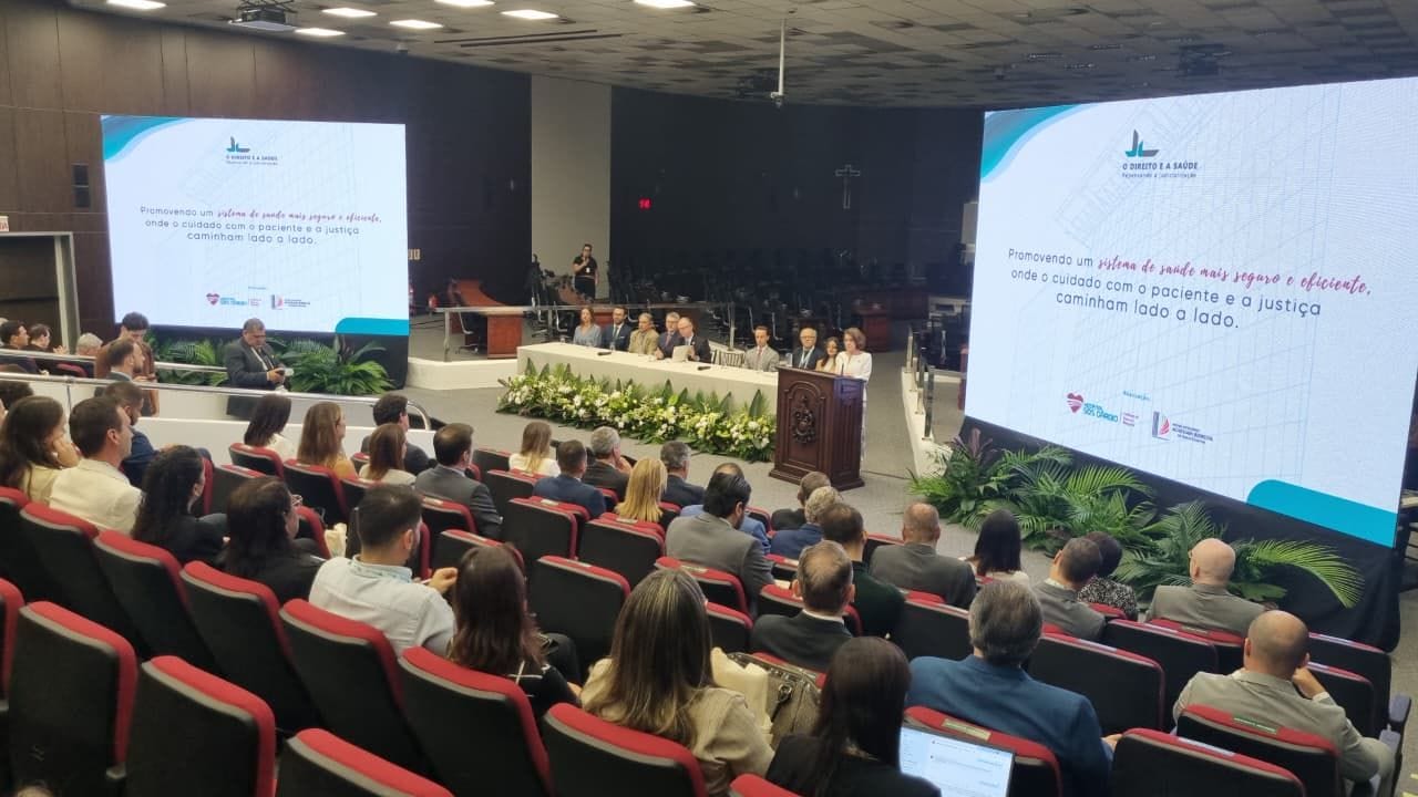 Seminário em Florianópolis discute redução de custos com judicialização da saúde