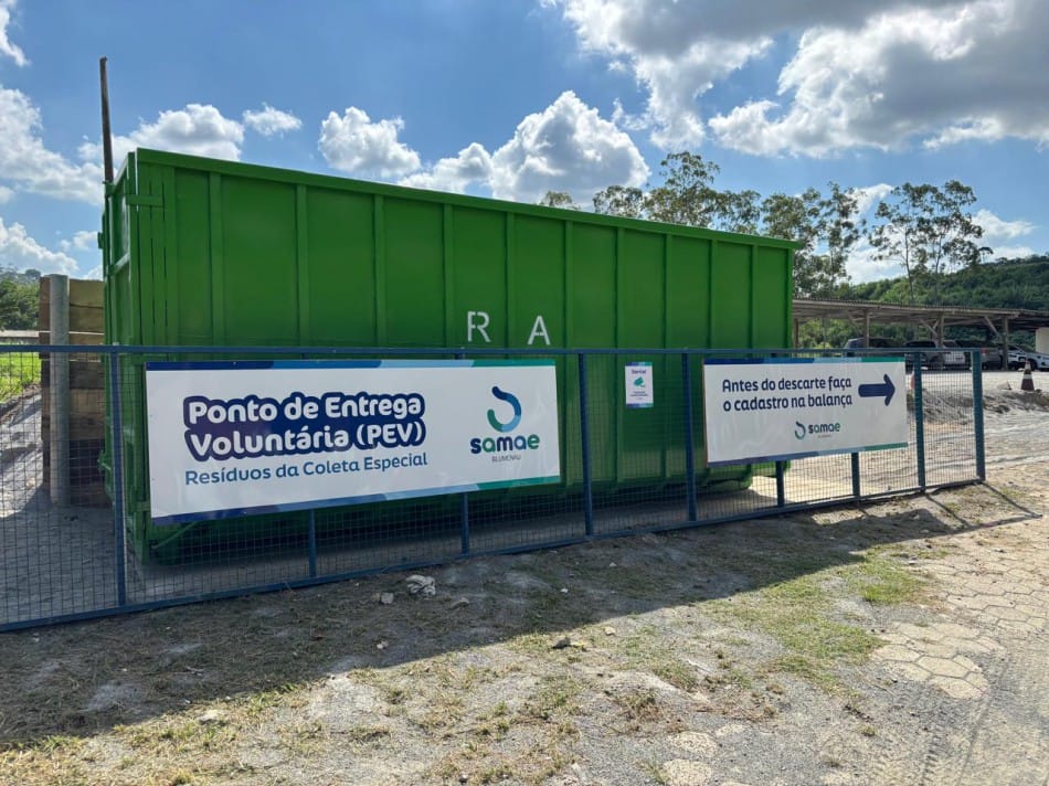 Blumenau criou um local para os moradores descartarem móveis e eletrodomésticos que não querem mais
