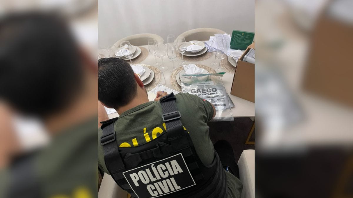 GAECO deflagra a Opera&ccedil;&atilde;o &ldquo;Bolso Duplo&rdquo; para apurar a pr&aacute;tica conhecida como &ldquo;rachadinha&rdquo; na regi&atilde;o do Contestado