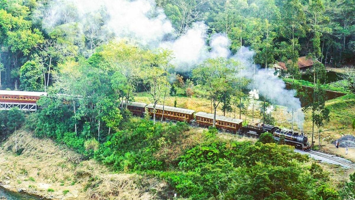 Maria fuma&ccedil;a aut&ecirc;ntica promove viagens aos finais de semana