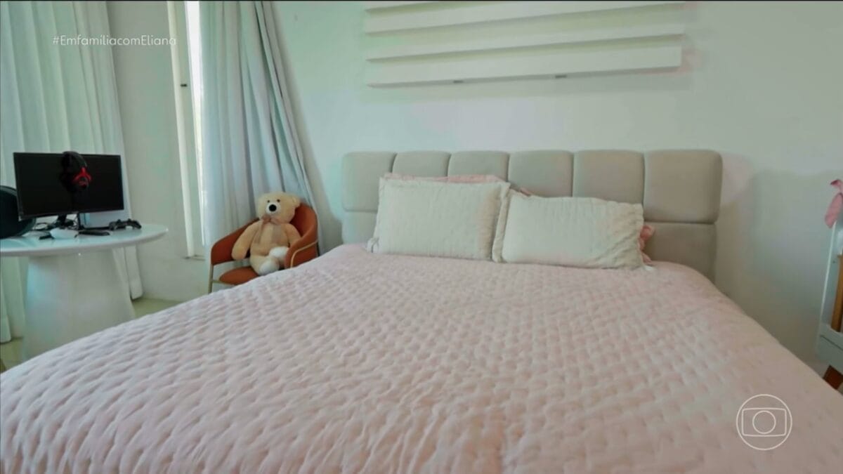 casa do cantor nattan no programa da eliana