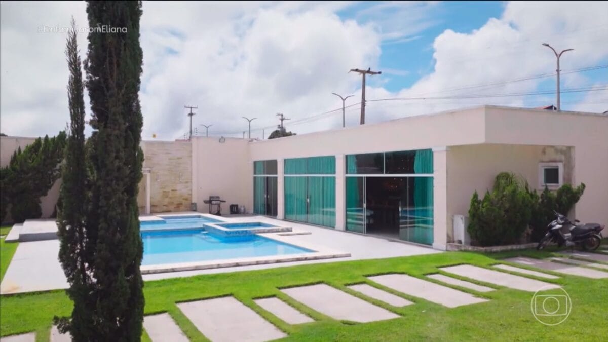 casa do cantor nattan no programa da eliana