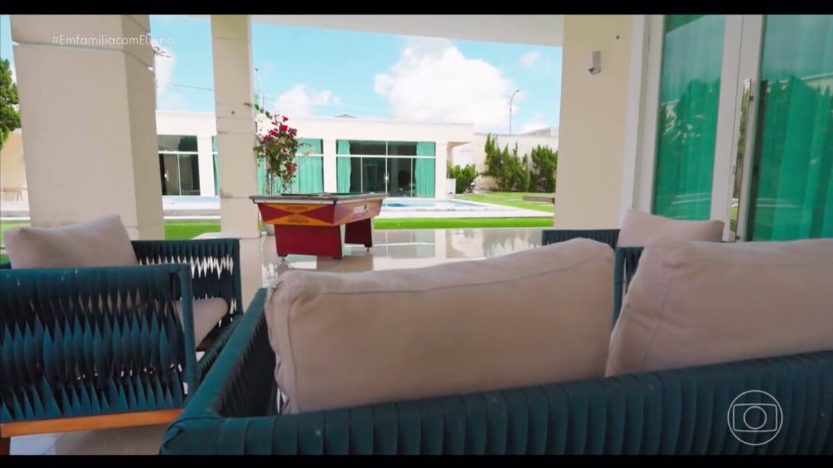 casa do cantor nattan no programa da eliana