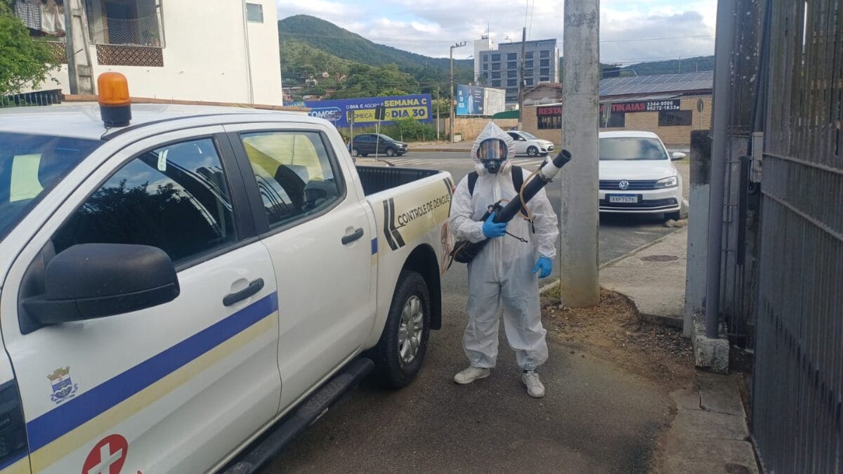 combate a dengue em Itajaí