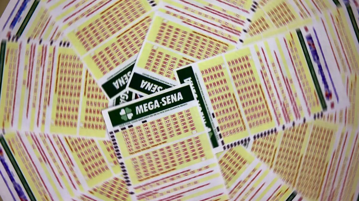 Mega-Sena deve pagar R$ 70 milhões nesta quinta-feira (23) (Foto: Marcello Casal Jr, Agência Brasil)