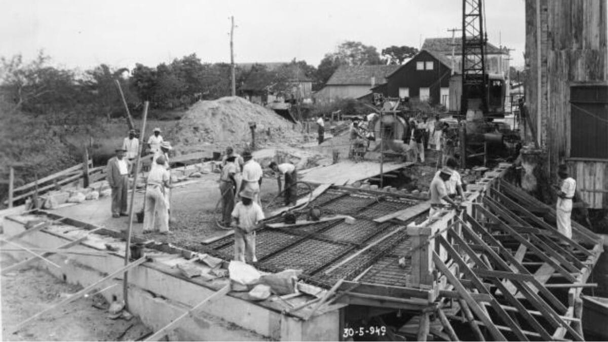 Conhe&ccedil;a como era o Porto de Itaja&iacute; antigamente (Foto: Porto de Itaja&iacute;, Arquivo) 