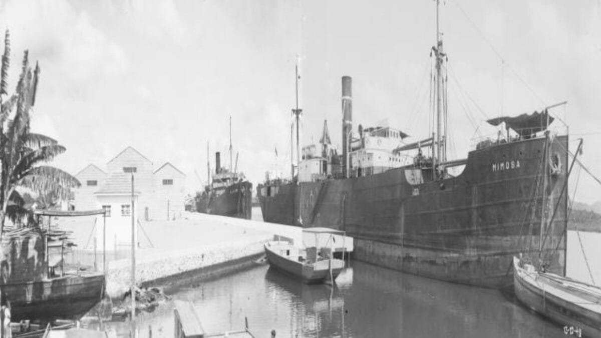 Conhe&ccedil;a como era o Porto de Itaja&iacute; antigamente (Foto: Porto de Itaja&iacute;, Arquivo) 