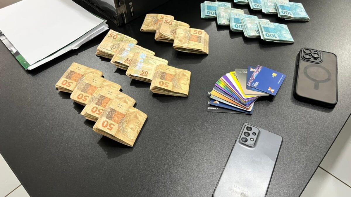 pris&atilde;o de empres&aacute;rio e uma arquiteta que aplicavam golpes