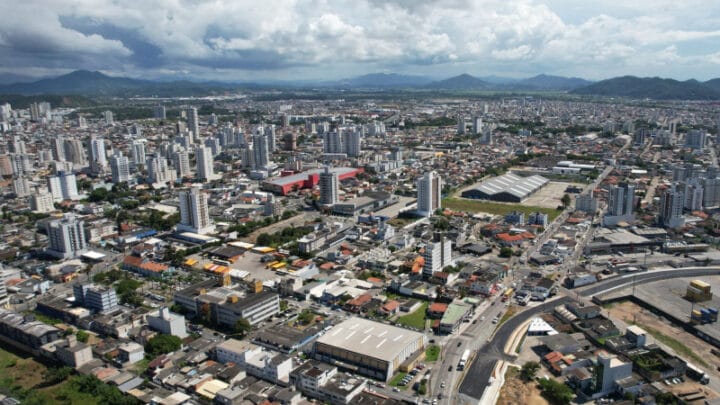 Imagem aérea da cidade de Itajaí