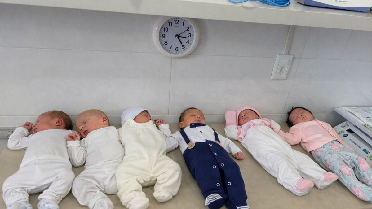 Nascimento de seis bebês