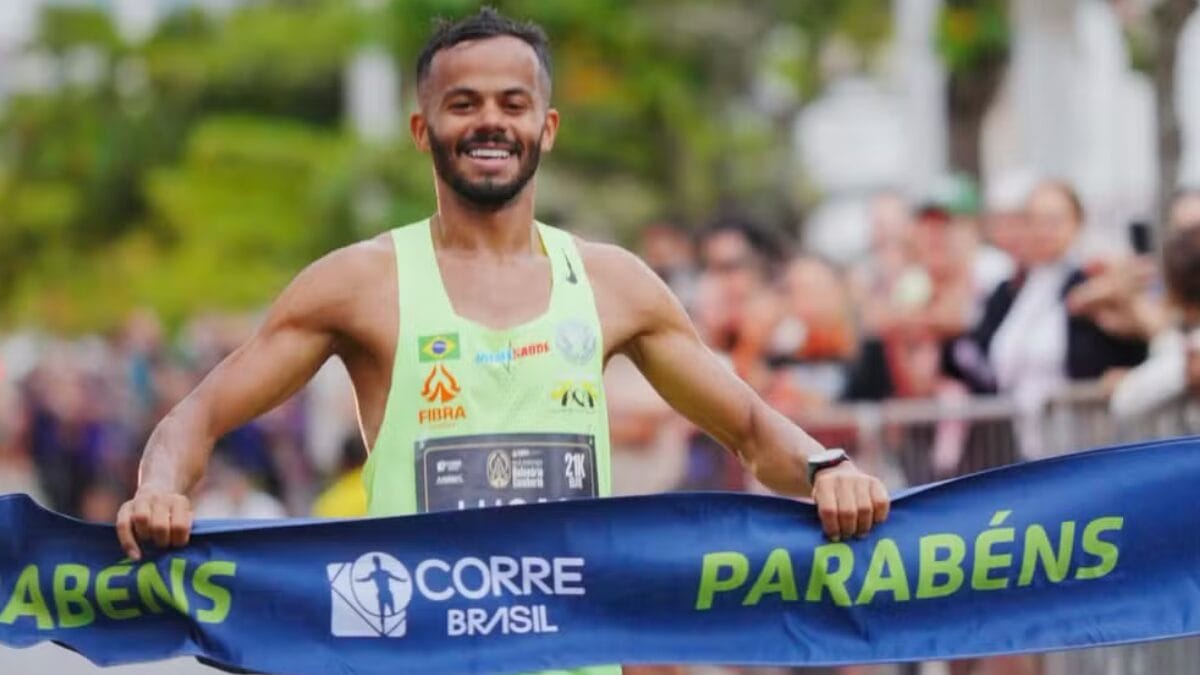 Lucas Andrade, vencedor da Meia Maratona de BC