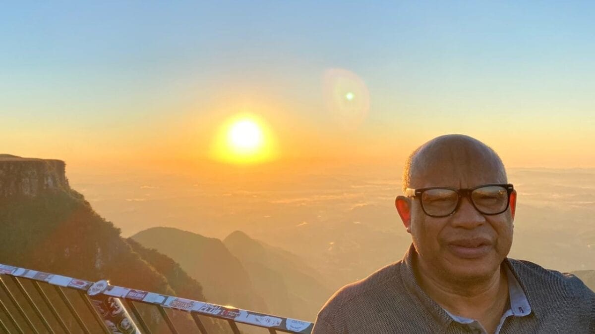 Valdir Ad&iacute;lio Marical