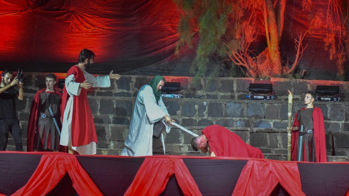 encena&ccedil;&atilde;o da Paix&atilde;o de Cristo no Bairro Efapi, em Chapec&oacute;