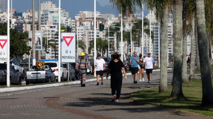 Beira-Mar Norte está entre os locais que poderá ser explorado pela iniciativa privada