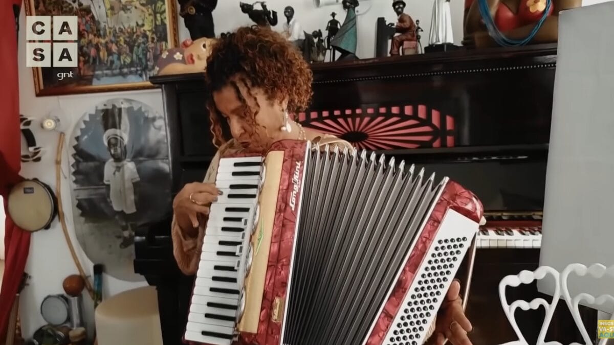 casa atriz Elisa Lucinda