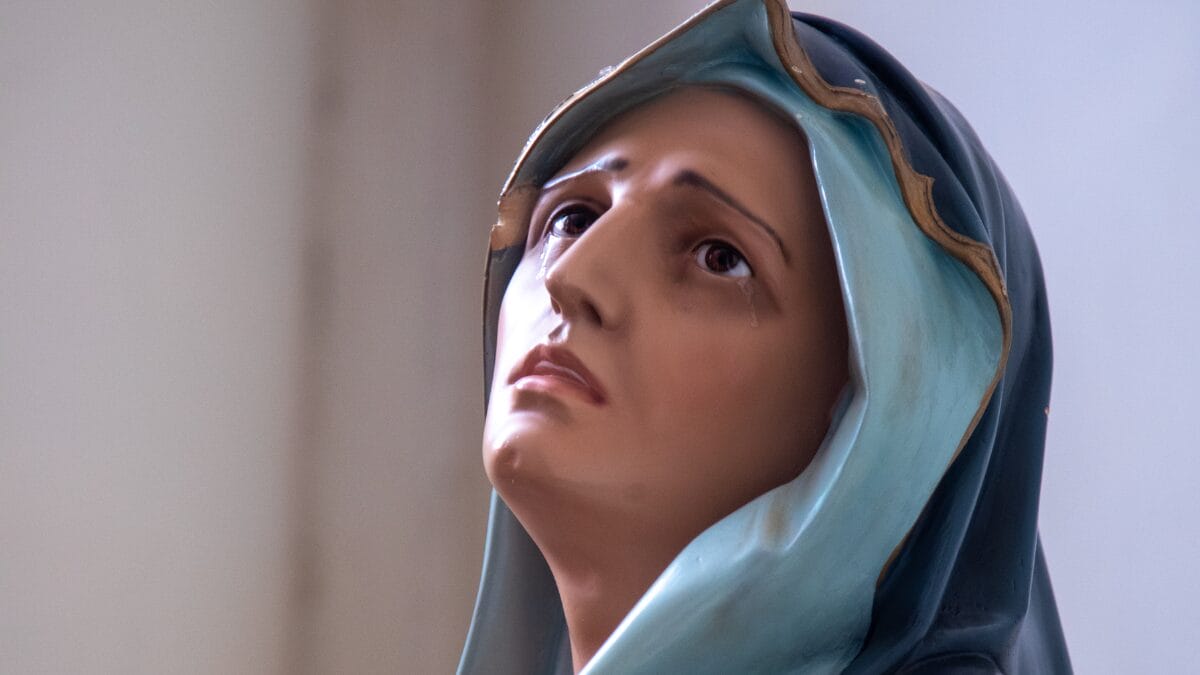 Como rezar o Rosário das Sete Dores de Nossa Senhora