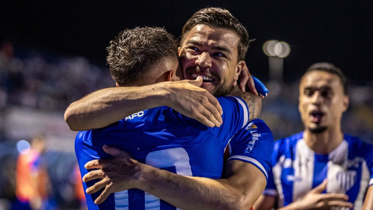 Cristiano, meia do Ava&iacute; (Fabiano Rateke, Ava&iacute; FC)