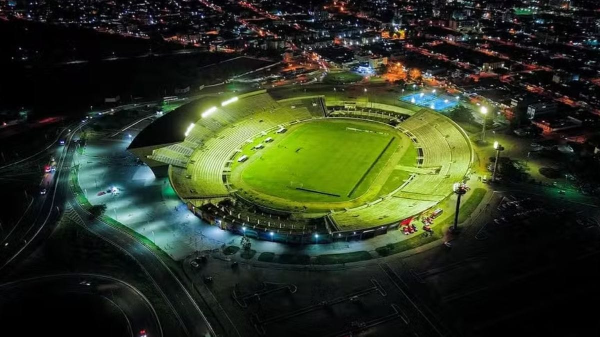 Imagem aérea do estádio Almeidão